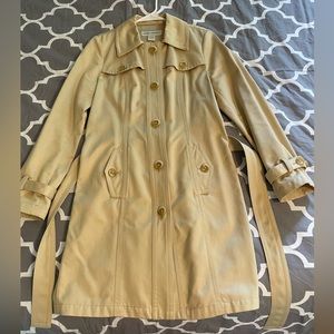 Trench coat (Banana Republic)